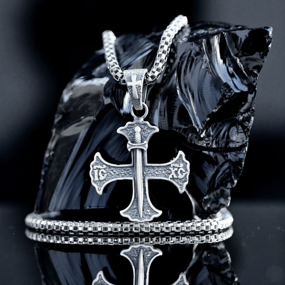 925 Silver Templar Cross Pendant Necklace with Sword Box ChainSterling Silver 925 Templar Cross Necklace with Finely Crafted Templar Sword Pendant and Silver Box Chain - Complete Religious Jewelry Piece.