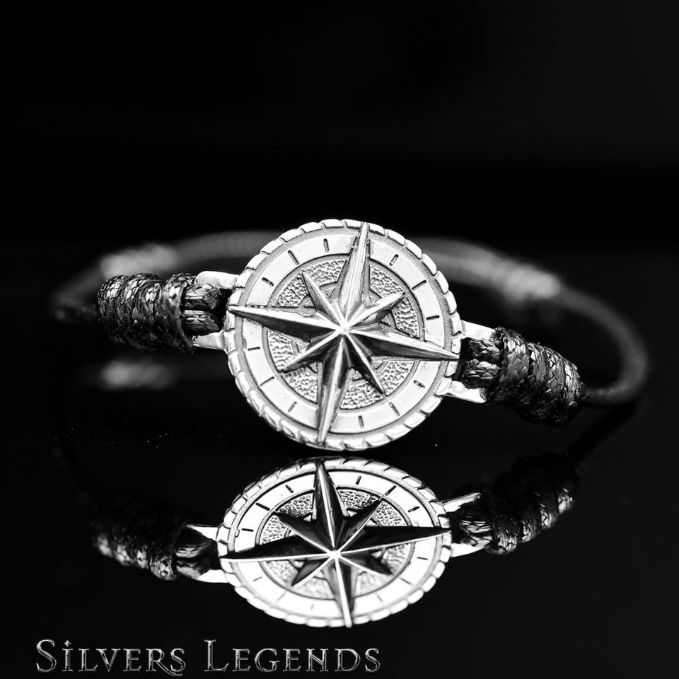 Adjustable compass leather bracelet for men with solid sterling silver compass plate (925 silver), minimalist masculine wristband with compass charm