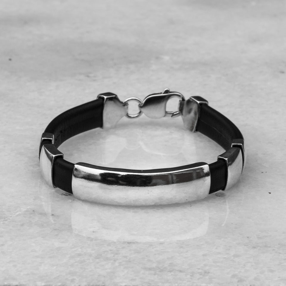 Silver And Leather Cuff Bracelet Handmade, Black Men's Leather Bracelet, Sterling Silver 925 And Leather Bracelet, Leather Cuff Bracelet With Silver, Men's black leather Bracelet, rocker leather bangle, Minimalist bracelet, silver wristlet. Check out other best handcrafted sterling silver men's jewelry at silverslegends.com