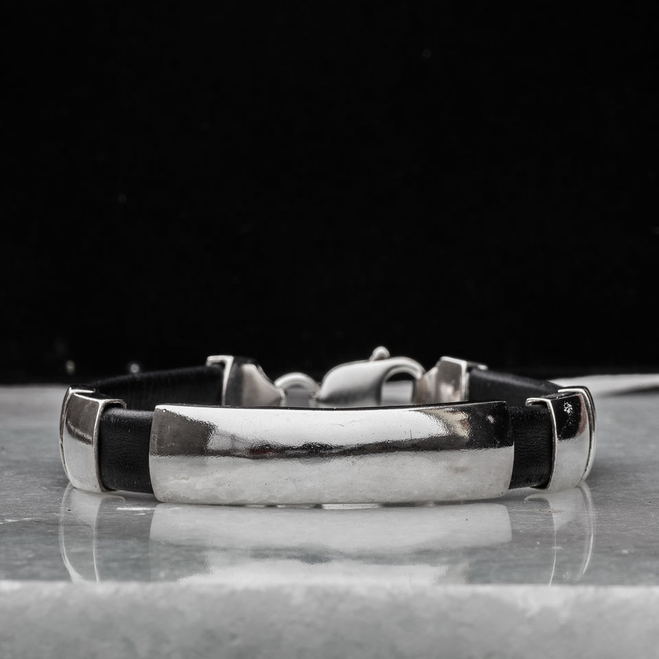 Silver And Leather Cuff Bracelet Handmade, Black Men's Leather Bracelet, Sterling Silver 925 And Leather Bracelet, Leather Cuff Bracelet With Silver, Men's black leather Bracelet, rocker leather bangle, Minimalist bracelet, silver wristlet. Check out other best handcrafted sterling silver men's jewelry at silverslegends.com