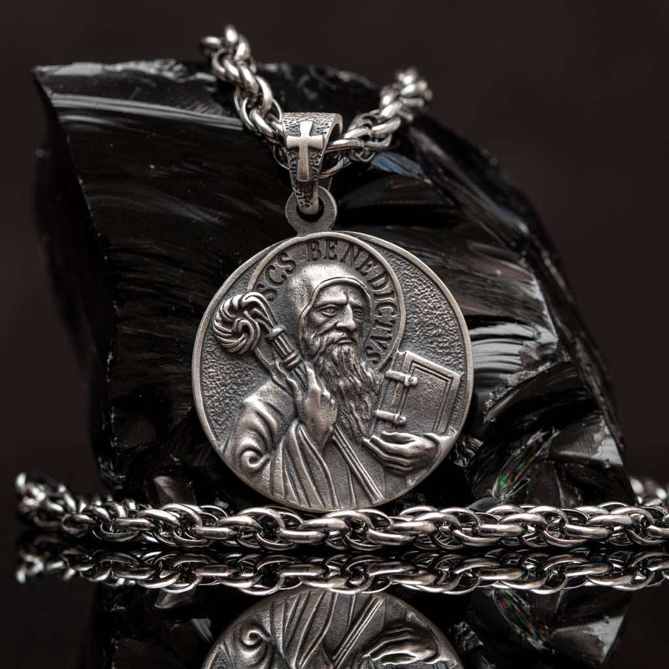 St Benedict medal Exorcism, St Benedict sacramental pendant necklace with oxidized rope chain. St Benedict patron medal silver with prayer. Circle Catholic charm, St Benedict holding a wand and his rule for monasteries medallion