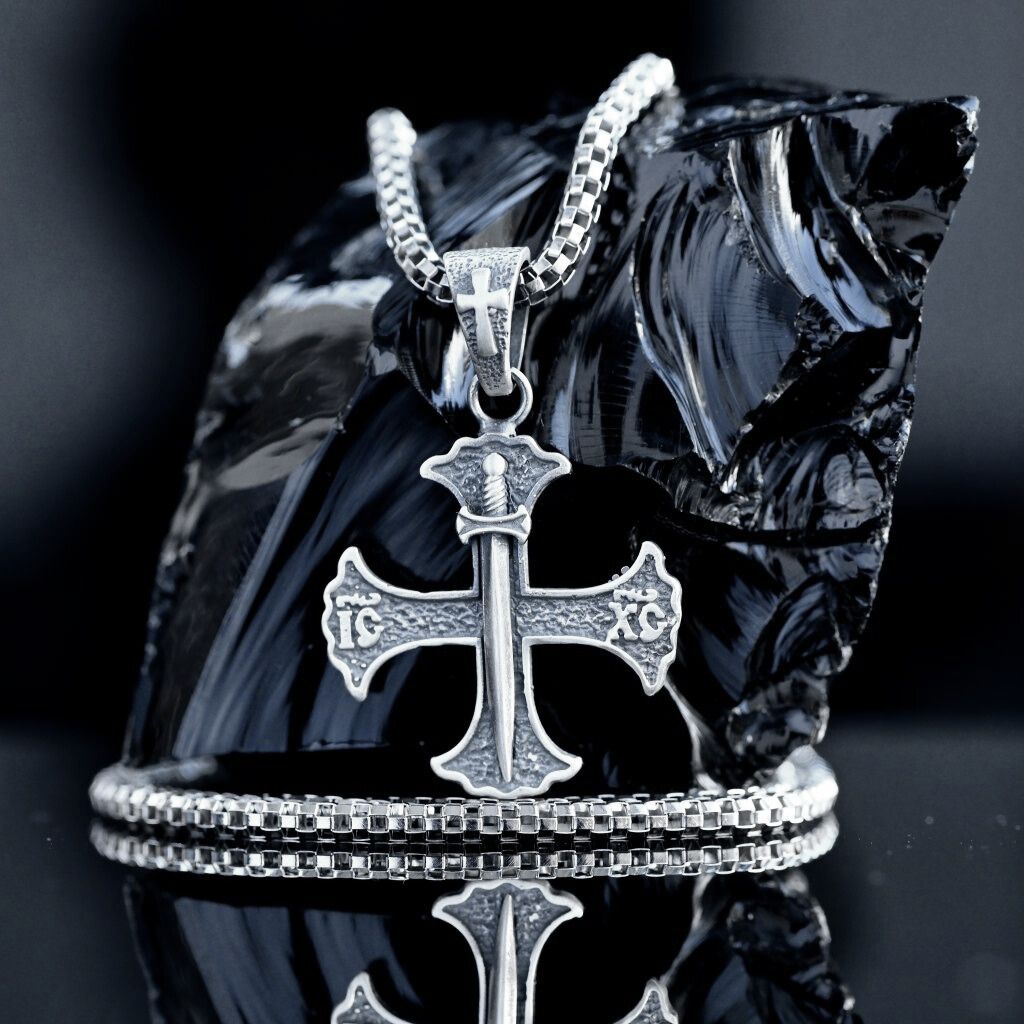 925 Silver Templar Cross Pendant Necklace with Sword Box ChainSterling Silver 925 Templar Cross Necklace with Finely Crafted Templar Sword Pendant and Silver Box Chain - Complete Religious Jewelry Piece. 