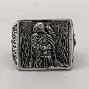 Menento vivere or Remember to live is knights templar sterling silver 925 men’s ring. This Gothic Punk skeleton ring is a vintage handmade skull jewel. This minimalist silver masonic ring is a perfect gift for him. Templar ring with original design and amazing artwork, check out at silverslegends.com…