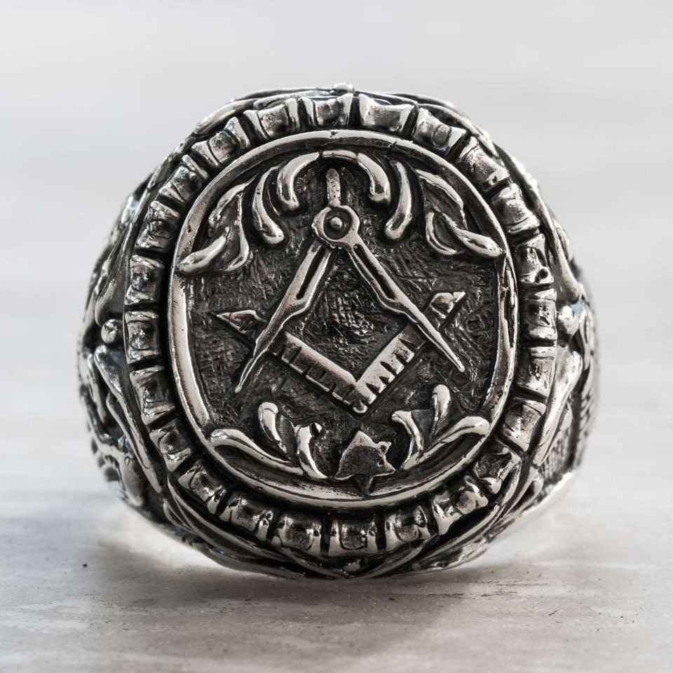 Sterling silver 925 men's masonic ring with eagle and pyramid handmade is very fine Masonic ring, on the top of the ring is a simbol of the masonics, on the left side there is a double headed eagle, on the right is pyramid with Eye of Providence. This silver Freemason ring is perfect gift for him, it will suit with every men's style. Check out other best handcrafting sterling silver men's jewelry at silverslegends.com