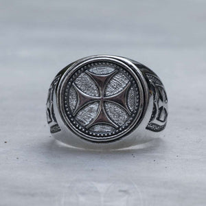 Sterling Silver 925 Knights Templar Handmade Men’s Ring with templar cross is Christian ring. This Masonic ring is vintage handmade religious jewel. The Templar silver ring for men is perfect gift for him. Sterling silver Crusader cross ring is with original design and amazing artwork, check out at silverslegends.com…