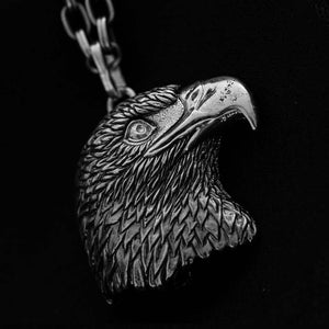 Sterling silver 925 unique 3D american eagle head men’s pendant is handmade animal lewelry and you can have it with or without silver chain necklace. This silver eagle medallion is big and very heavy animal jewelry and it’s perfect gift for him, it will suit with every men's style. Check out other sterling silver men's jewelry at silverslegends.com