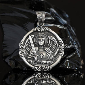 服/ファッション Archangel Michael Sterling Silver Pendant Very Large Archangel Saint Michael Pendant - Sterling Silver Medal